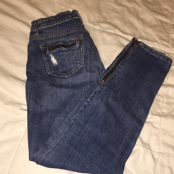 eunina Denim - Blue ripped jeans